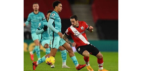 El Liverpool encabeza la Premier League y aún no tiene resultados estables